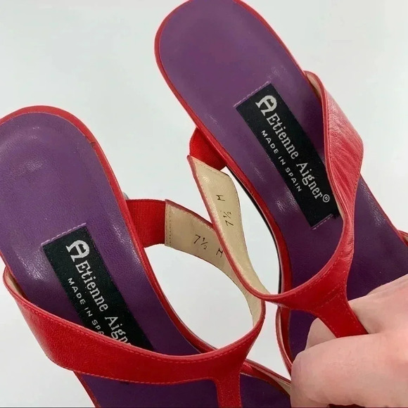 Etienne Aigner Kristy heels size 7.5 red leather slip on t-strap vintage 90s - Picture 11 of 13